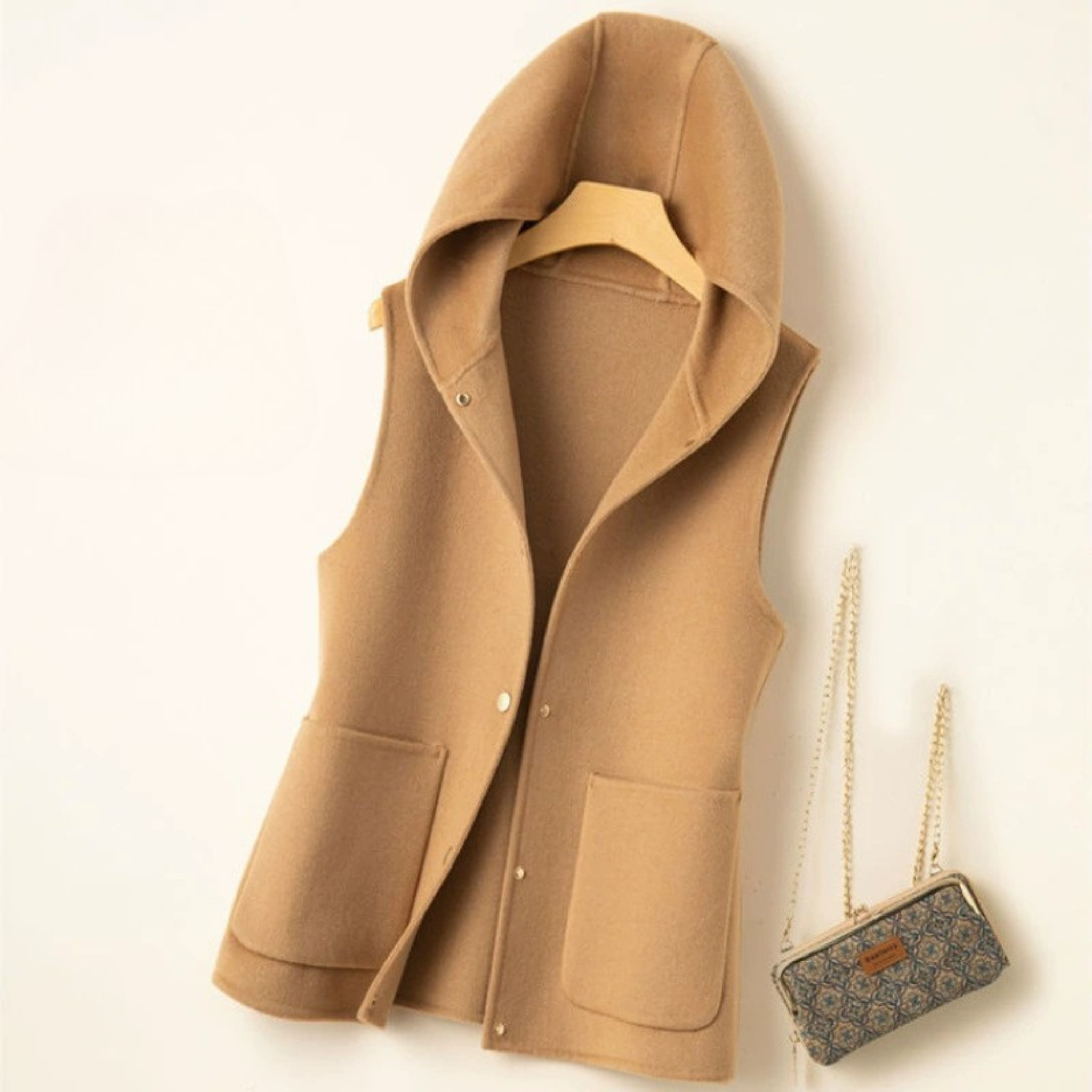 Noelle Hooded Vest – Dylan Archer